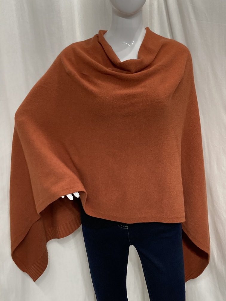 Ladies Clothing - Poncho Rust