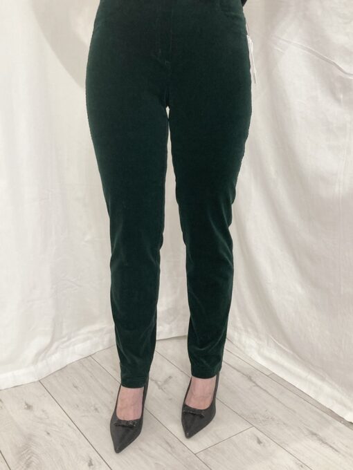 Robell Bella In Needlecord Regular Leg 31" Slim Fit And A Straight Leg In Forest Green Size 8 (34)