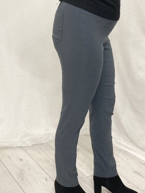 Robell Bella Short Leg 29" Slim Fit And A Straight Leg In Grey Size 8 (34)