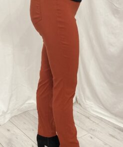 Robell Bella Short Leg 29" Slim Fit And A Straight Leg In Rust Size 10 (36)