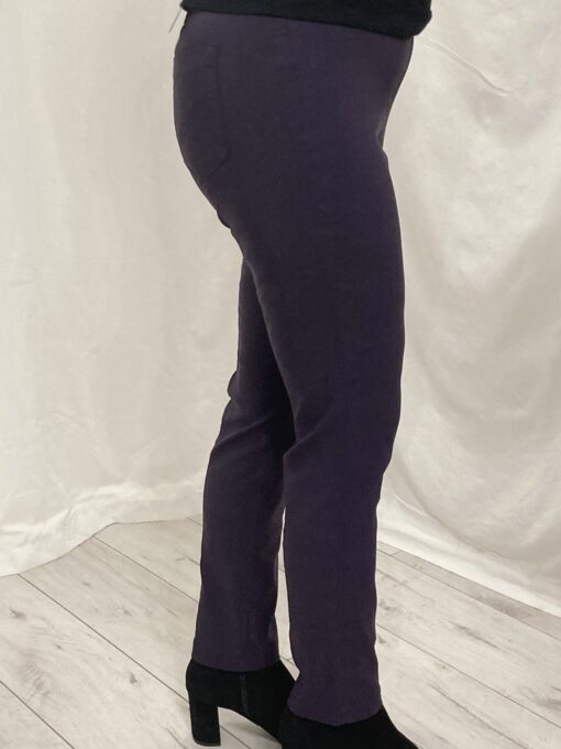Robell Bella Short Leg 29" Slim Fit And A Straight Leg In Violet Size 18 (44)